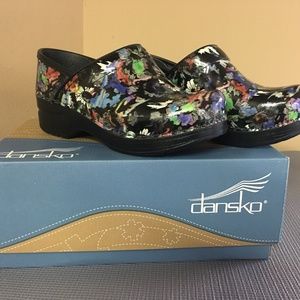 Dansko Professional Daisy Patent